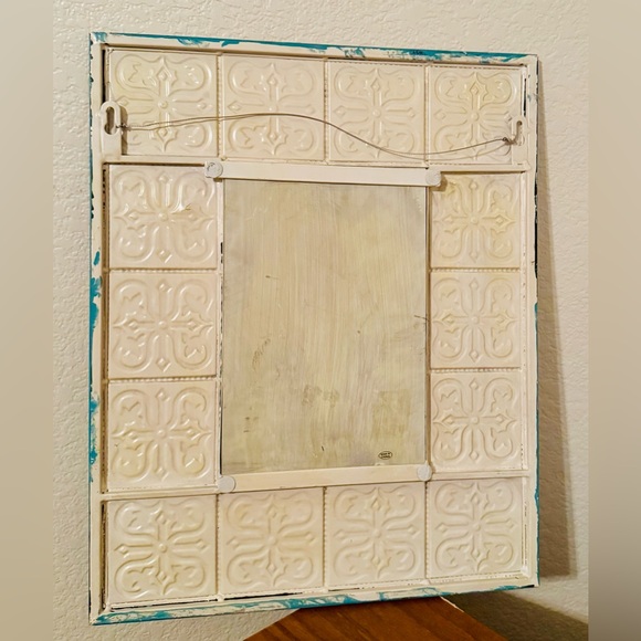 New Hand crafted vintage tin mirror - Picture 4 of 6